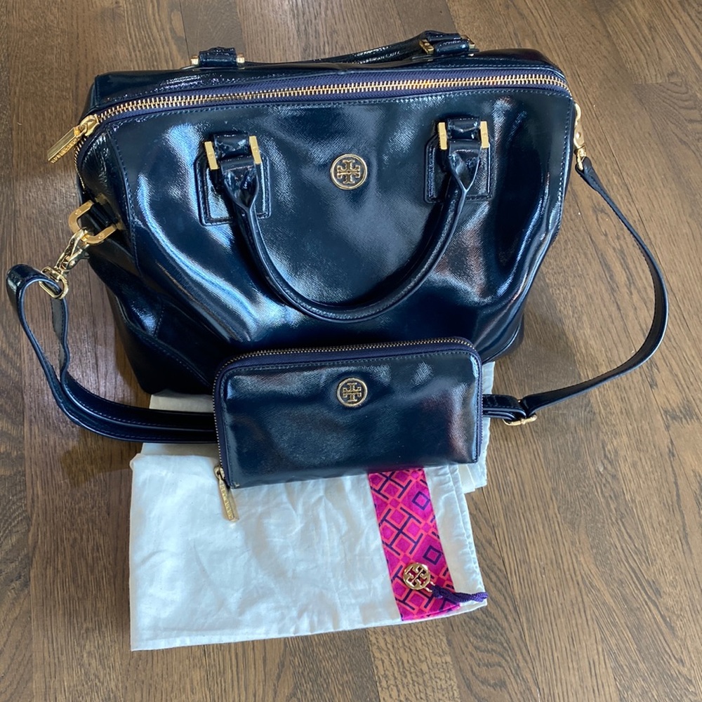 Tory Burch matching navy bag and wallet